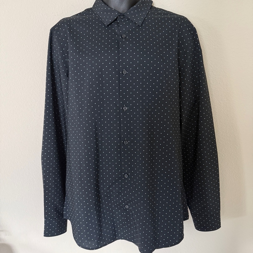 Perry Ellis Slim Fit Stretch Dress Shirt